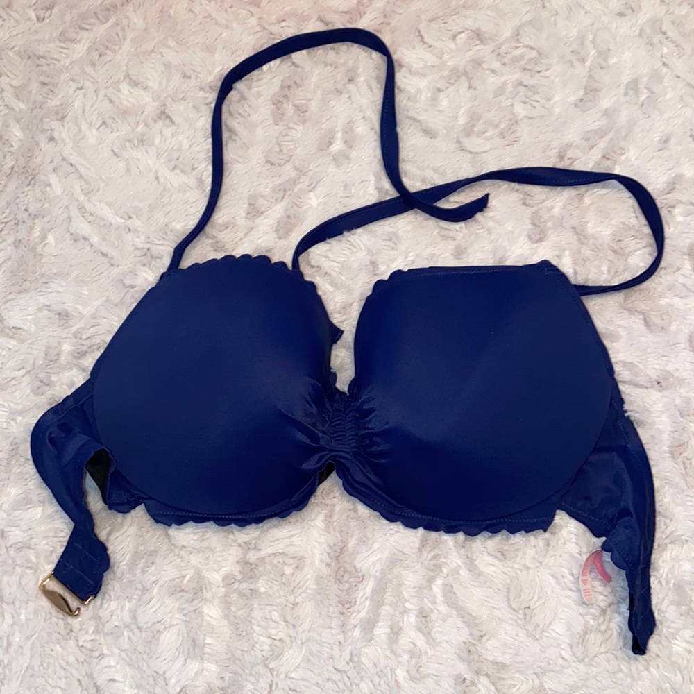 36DD Victoria’s Secret Scalloped Bikini Top